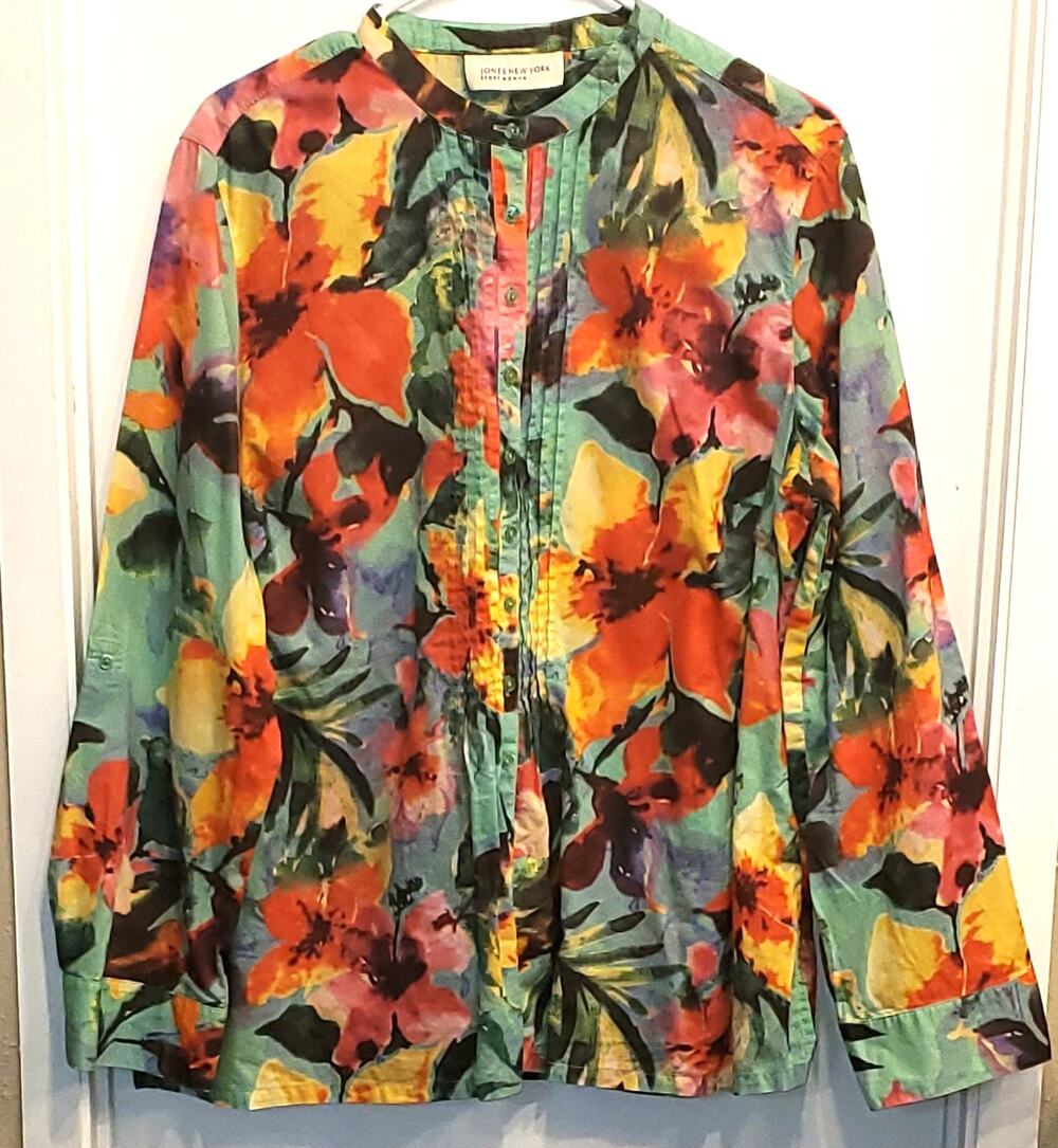 Jones New York Sport Women Long Sleeve Button Down Pleated Floral